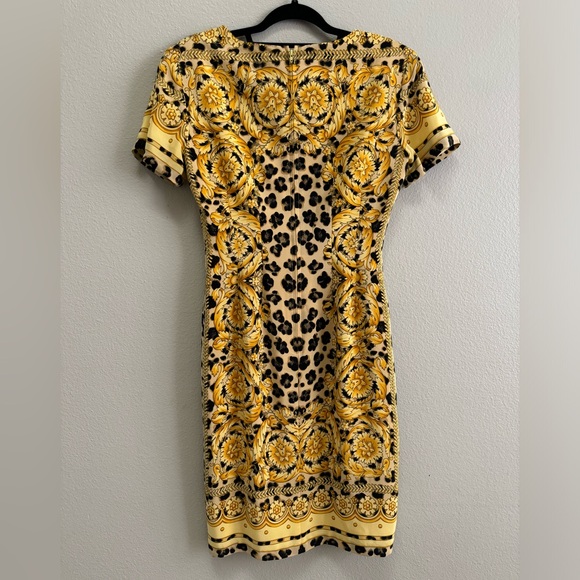 EUC 90’s vintage Bloomingdale’s leopard print silk dress. Size 6. - Picture 3 of 5